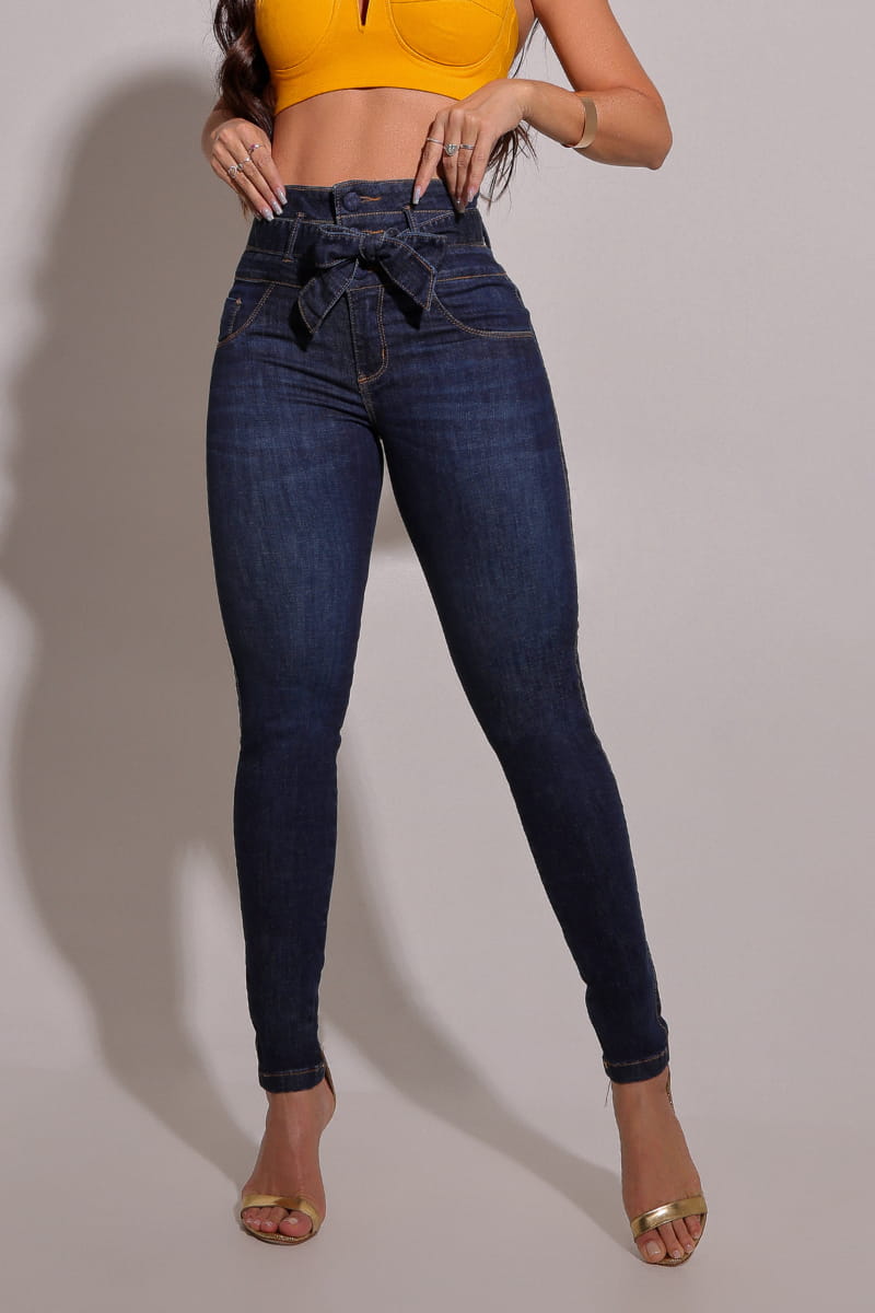Nora | Jeans Moldeador Con Cinto Denim