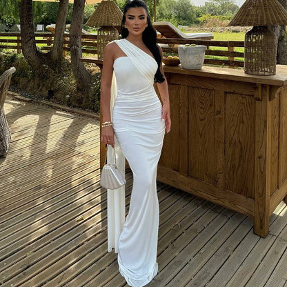 Diana | Maxivestido drapeado de un hombro