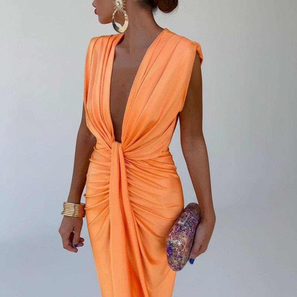 Isadora | Vestido drapeado con escote en V profundo Atrevido vestido sin mangas con drapeado frontal