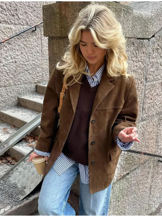 Mireia | Abrigo trench oversize en lujoso look de ante.
