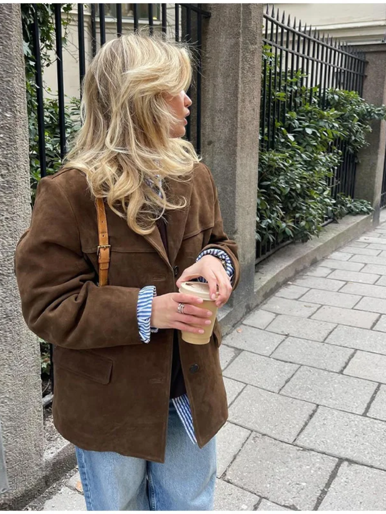 Mireia | Abrigo trench oversize en lujoso look de ante.