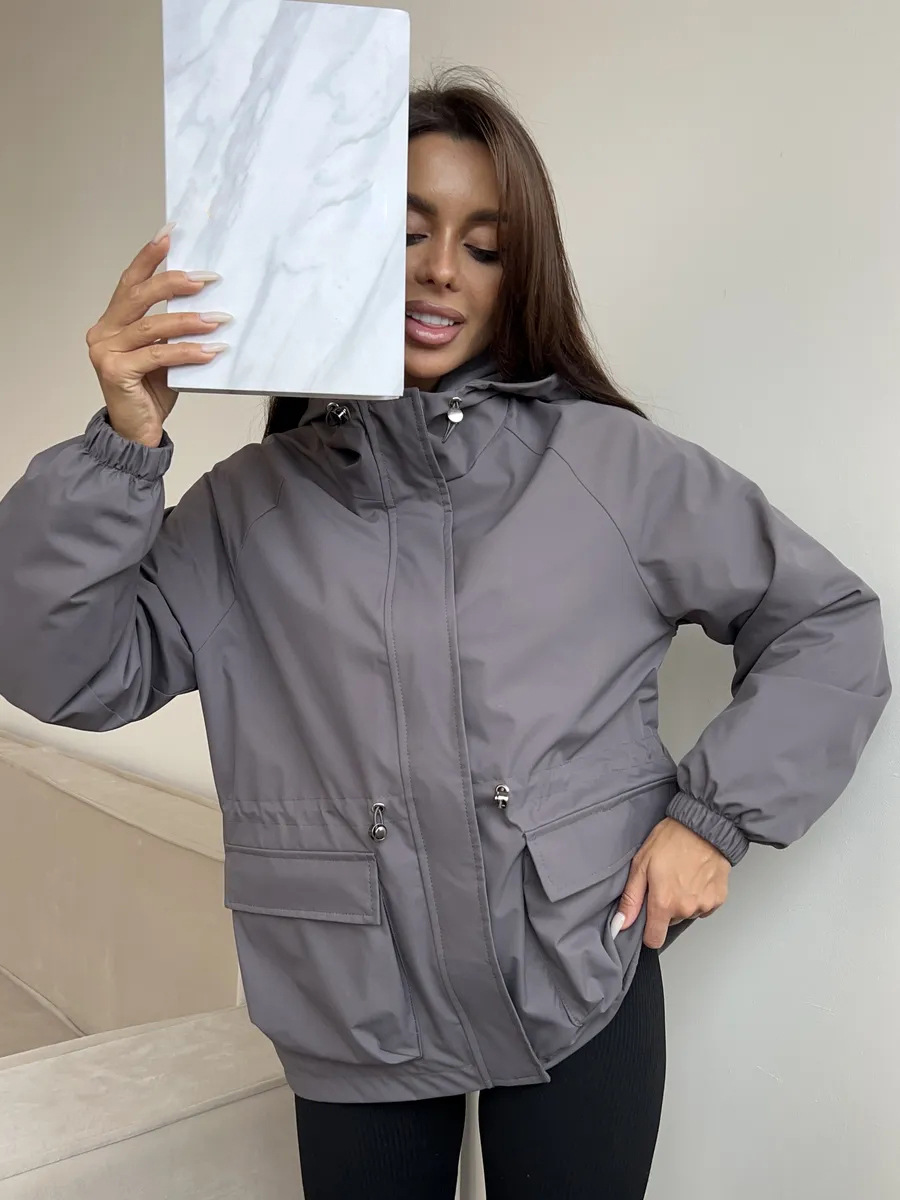 Sofía | chaqueta impermeable con capucha ajustable