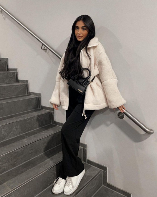 Evita | Abrigo de Mujer Cálido y Elegante