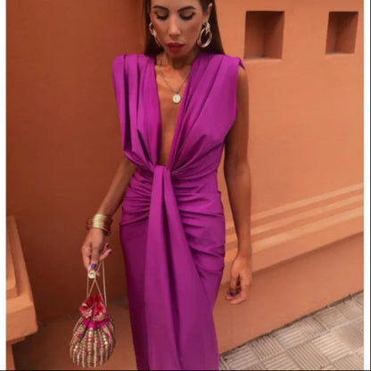 Isadora | Vestido drapeado con escote en V profundo Atrevido vestido sin mangas con drapeado frontal