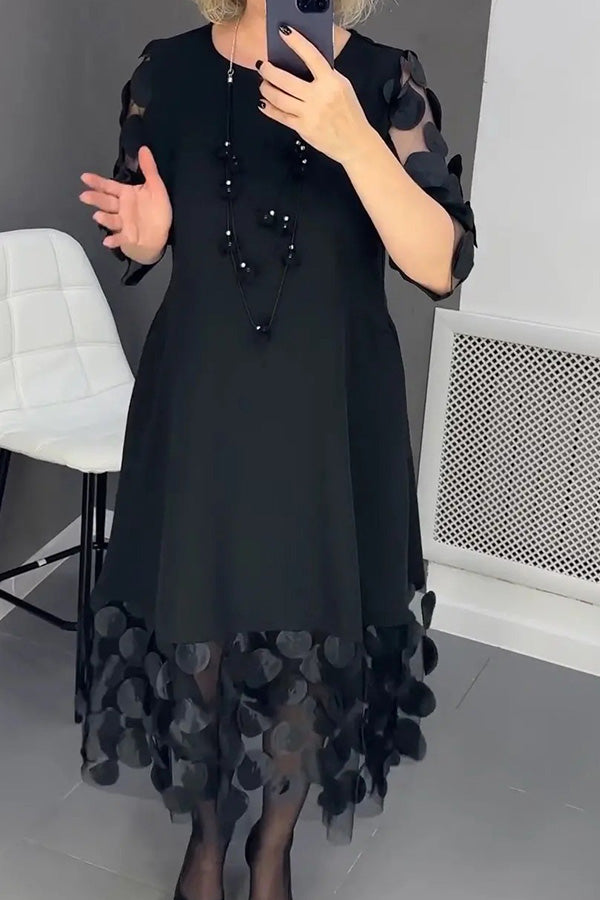Beatrice | Vestido negro fluido con detalles en tul de lunares