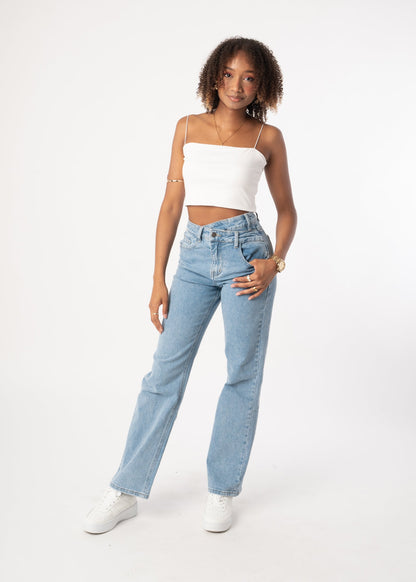 Luci | Vaqueros de pierna recta asimétricos