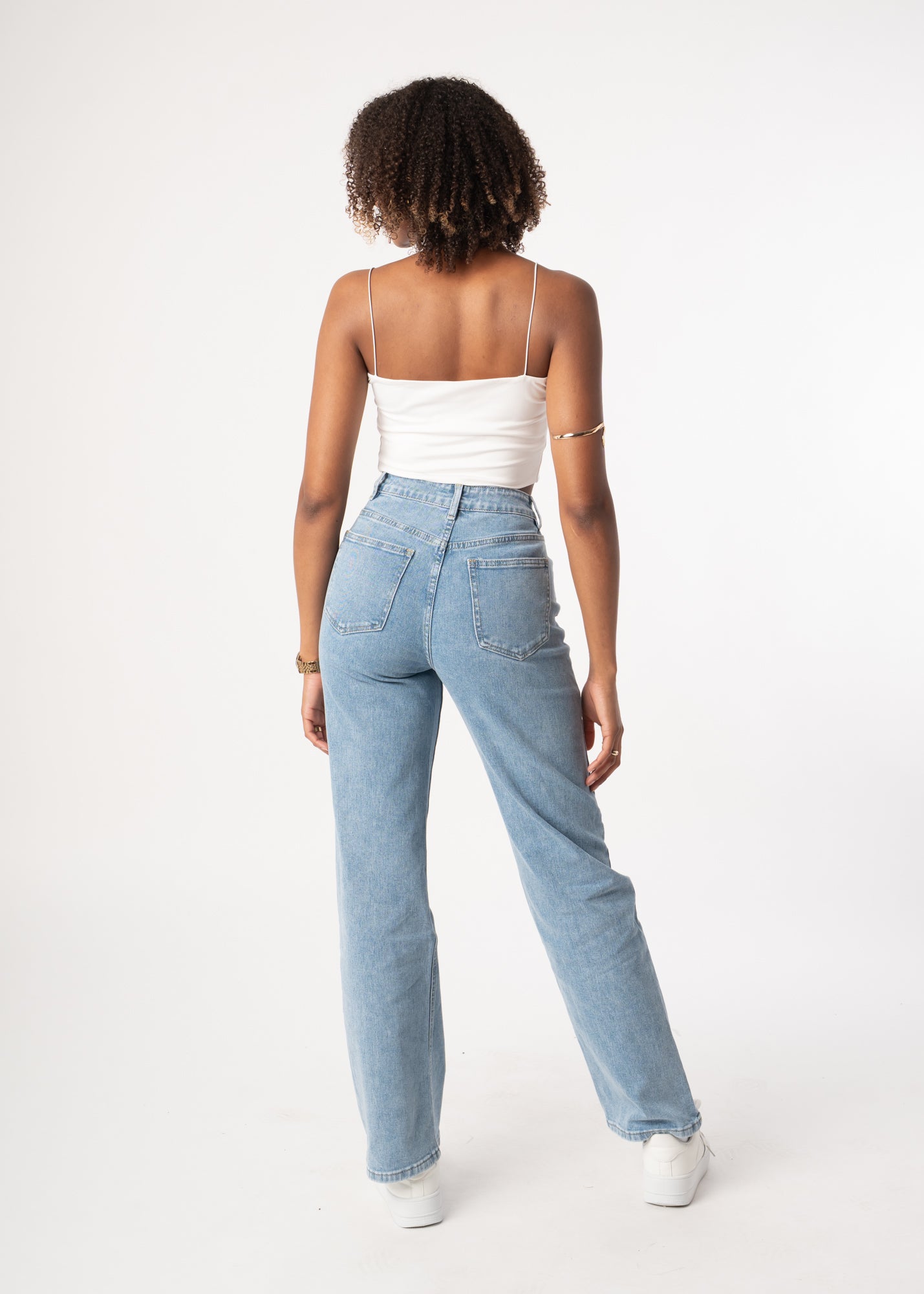 Luci | Vaqueros de pierna recta asimétricos